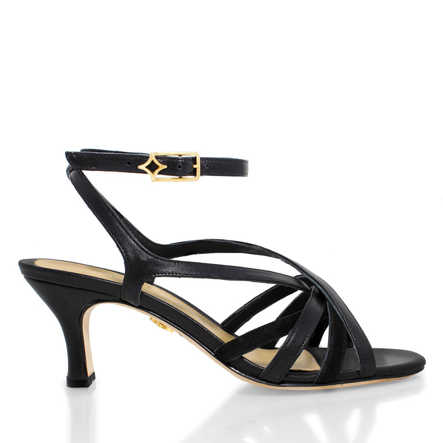Sandalias de piel color negro con tiras delgadas, pulsera al tobillo y tacón medio, Regina Romero