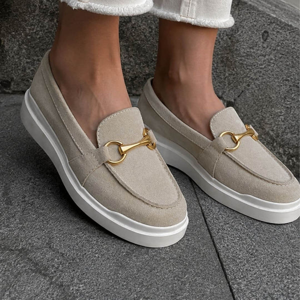 Tenis Judy Flow Regina Romero en piel color beige