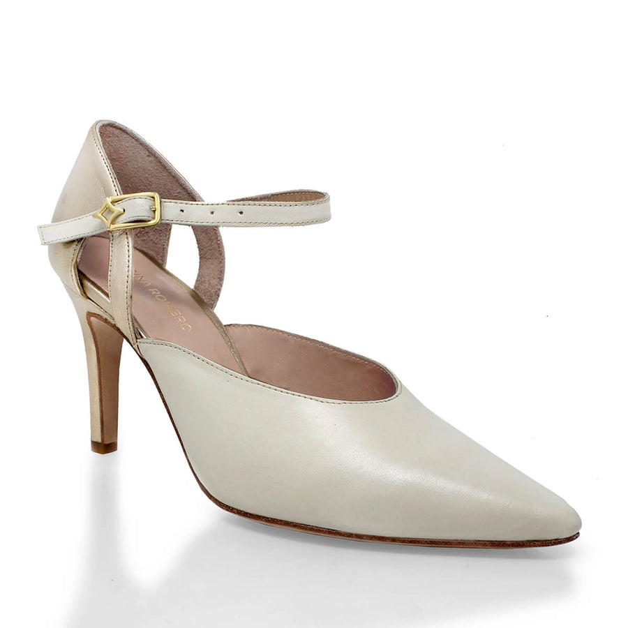 LEA 85 - Latte y Champagne Regina Romero Zapato Zapatilla Tacon Alto Para Dama en Piel
