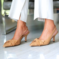 MIMI 50 - Camel Regina Romero Zapato Sandalia Zapatilla Tacon Bajo Para Dama en Piel