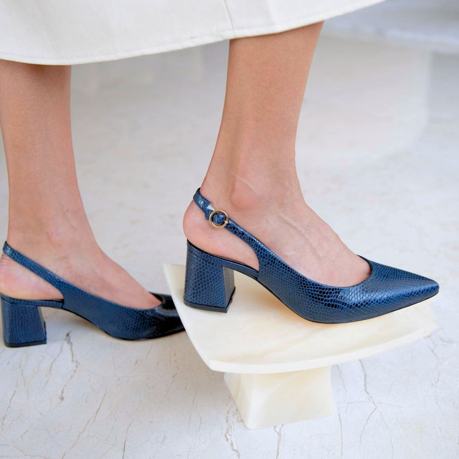 TANIA 50 - Marino Regina Romero Zapato Zapatilla Tacon Bajo Para Dama en Piel