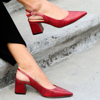 TANIA 50 - Rojo Regina Romero Zapato Zapatilla Tacon Bajo Para Dama en Piel