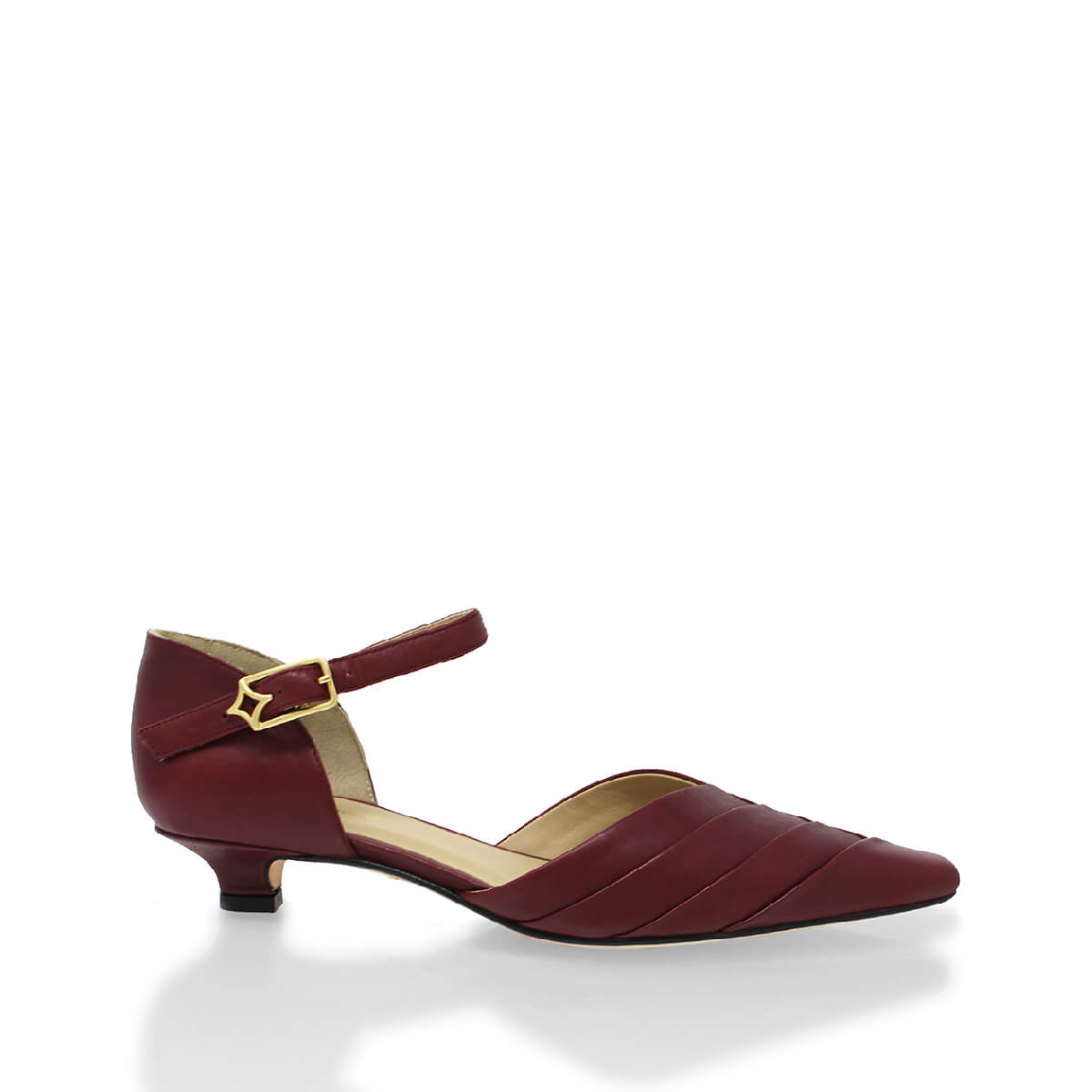 Zapatillas de piel color vino con pulsera al tobillo y tacón bajo, modelo Vianna de Regina Romero
