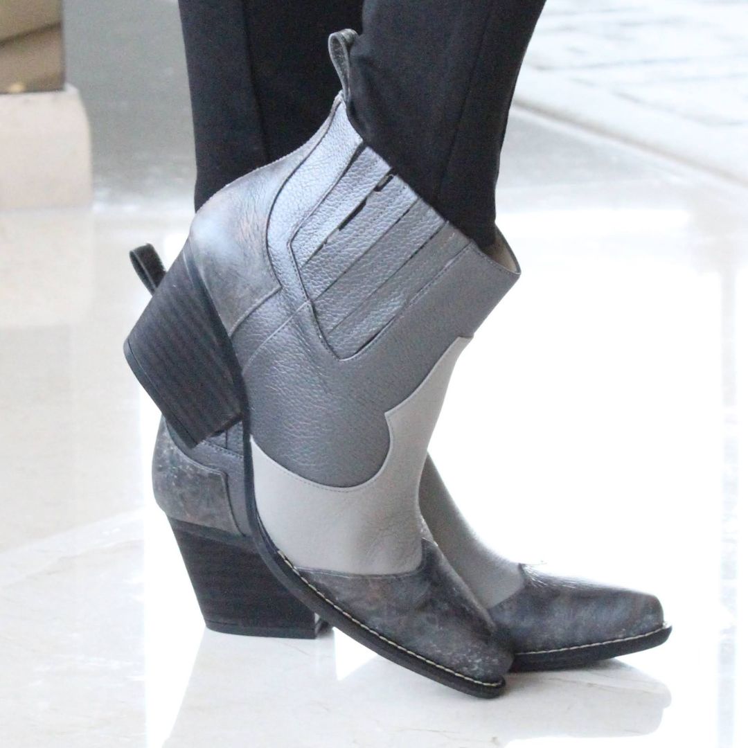 MADDIE 60 Limited Edition - Silver Regina Romero Low Heel Ankle Boot Shoe for Lady in Leather