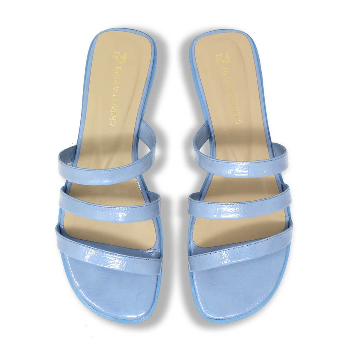 CILIA - Charol Azul Claro Regina Romero Zapato Sandalia de Piso Para Dama en Piel