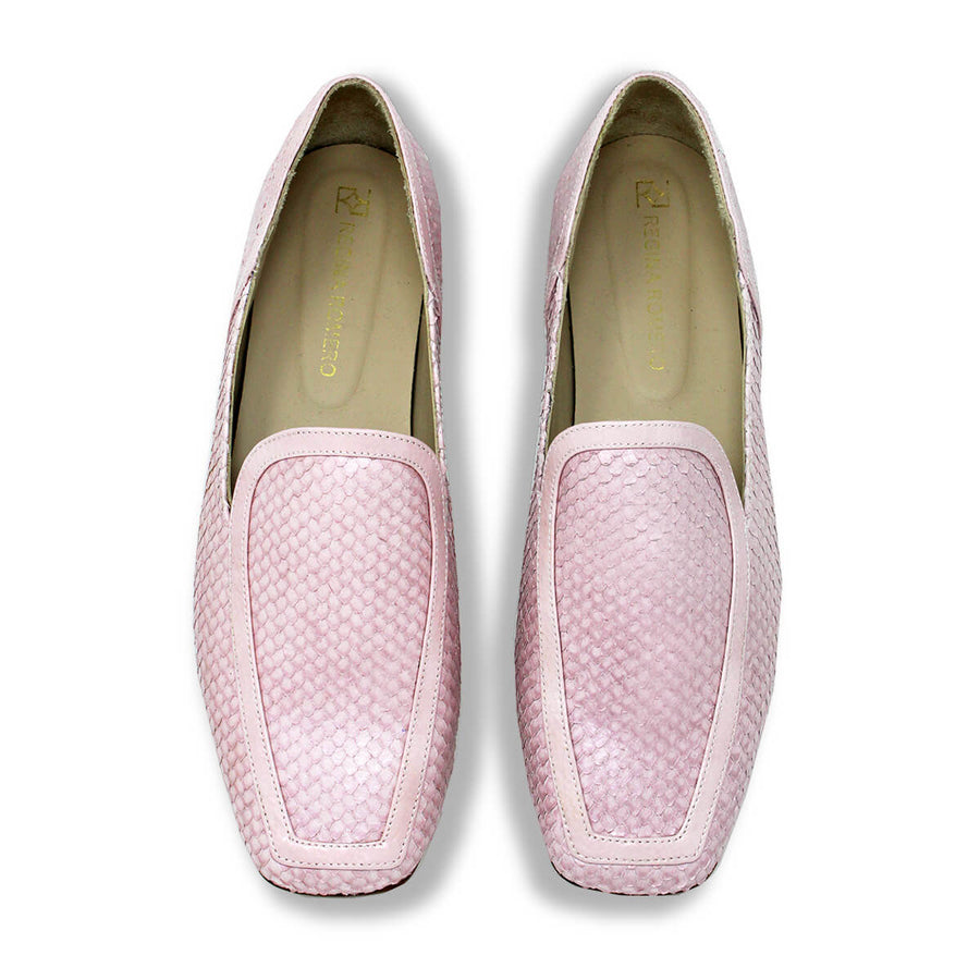 CORA - Light Pink Regina Romero Women's Flat Moccasin Shoe in Leather