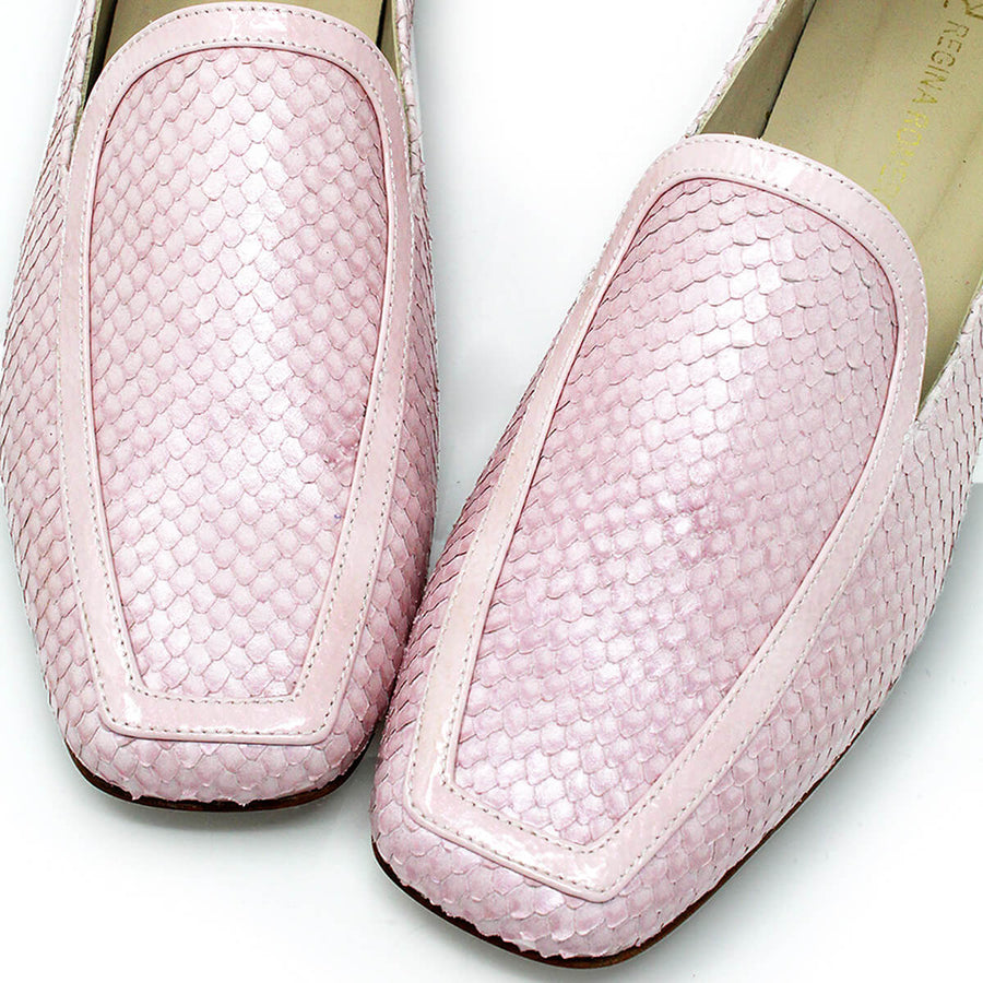 CORA - Light Pink Regina Romero Women's Flat Moccasin Shoe in Leather